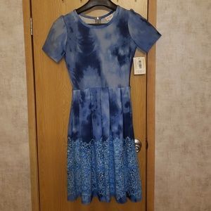 Lularoe amelia dress dipped style